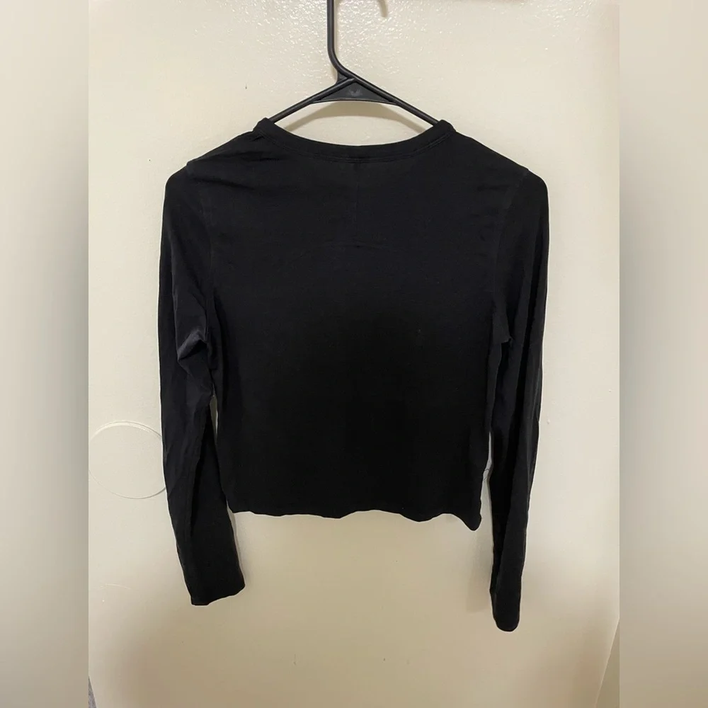 ✨Women’s Lululemon Classic Fit Cotten Blend Long Sleeve Size 2 - Picture 6 of 8